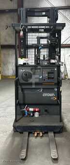 Order Picker 2019  Crown SP3520-30 (2)