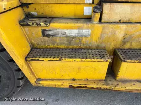 Montacargas diésel - Hyundai 160D-7E (27)