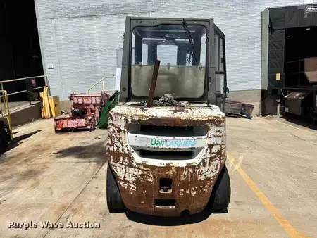 Montacargas diésel 2015  Nissan PF90HD (6)