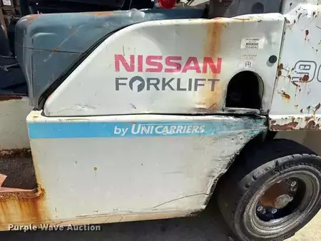 Montacargas diésel 2015  Nissan PF90HD (9)
