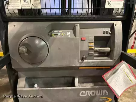 Recogepedido vertical 2018  Crown SP3520-30 (24)