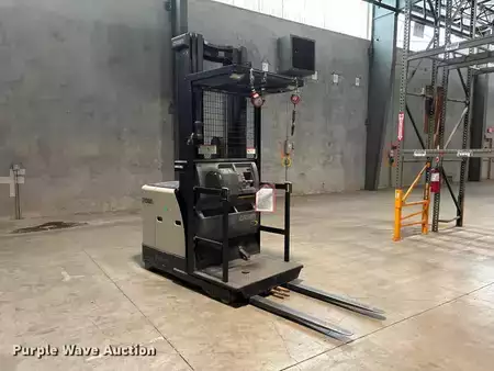 Recogepedido vertical 2019  Crown SP3520-30 (3)