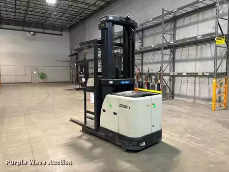 Recogepedido vertical 2019  Crown SP3520-30 (7)