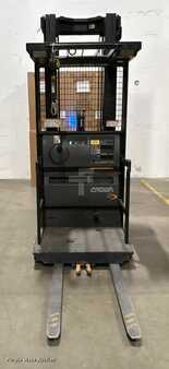 Order Picker 2017  Crown SP3520-30 (2)