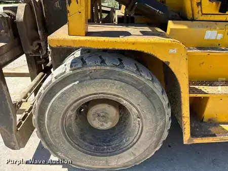 Montacargas diésel - Hyundai 160D-7E (24)