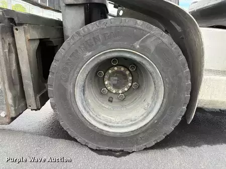 Montacargas GLP 2013  Nissan PF90YLP (33)