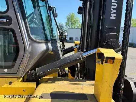 Diesel Forklifts 2016  Hyundai 130D-9 (16)