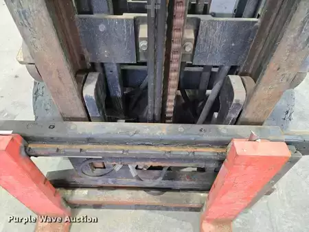 Propane Forklifts - Clark C25C (15)
