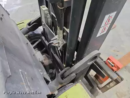 Propane Forklifts - Clark C25C (20)