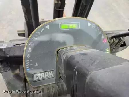 Propane Forklifts - Clark C25C (30)