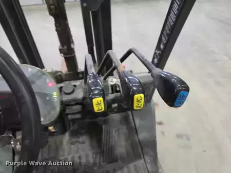 Propane Forklifts - Clark C25C (34)