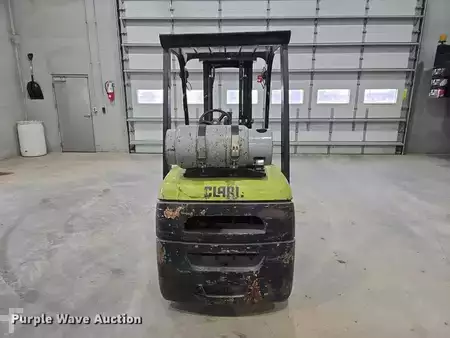 Propane Forklifts - Clark C25C (6)