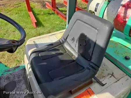Montacargas GLP - Mitsubishi FG30 (24)