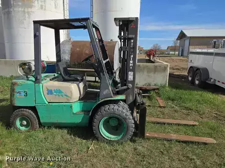 Montacargas GLP - Mitsubishi FG30 (4)