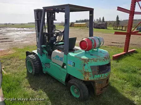 Montacargas GLP - Mitsubishi FG30 (8)