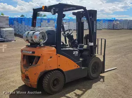 Montacargas GLP 2019  Doosan G25-7 (5)