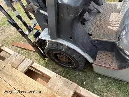 Montacargas GLP - Nissan 50 (9)