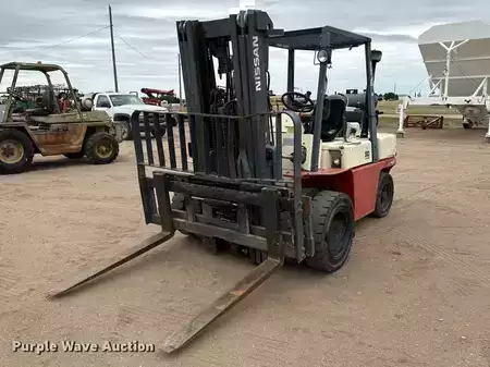 Montacargas GLP - Nissan 90 (1)