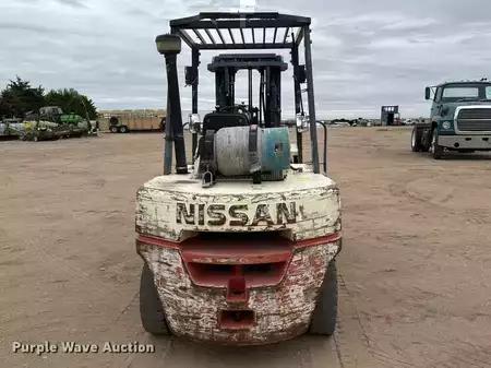 Montacargas GLP - Nissan 90 (6)