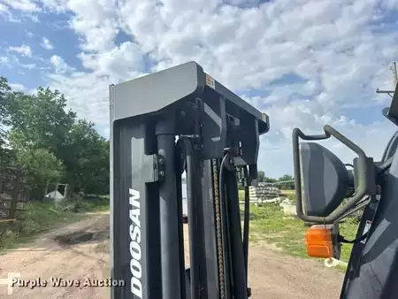 Montacargas GLP - Doosan G25-P (13)