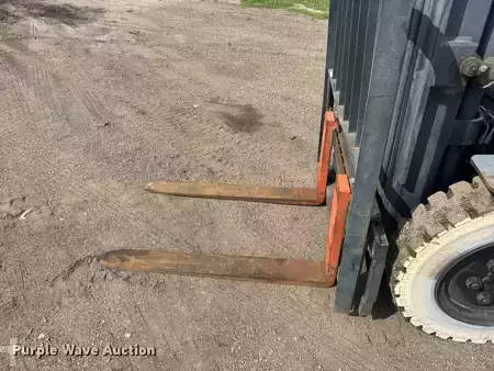 Montacargas GLP - Doosan G25-P (14)