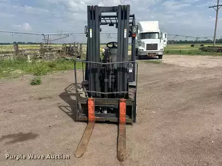 Montacargas GLP - Doosan G25-P (2)