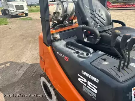 Montacargas GLP - Doosan G25-P (27)