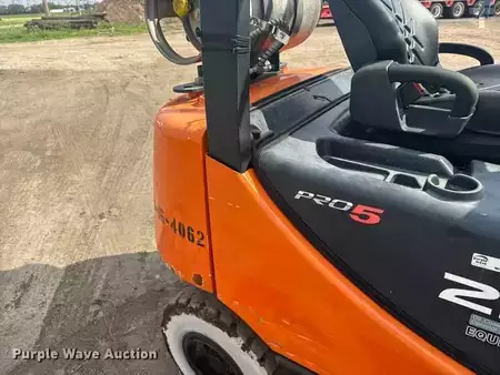 Montacargas GLP - Doosan G25-P (28)