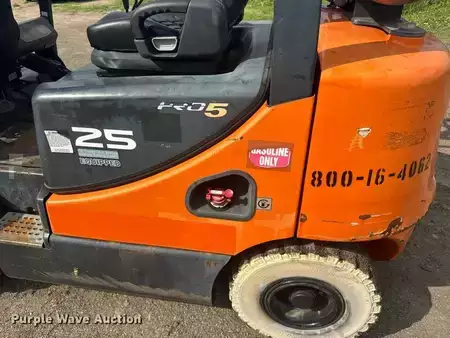 Montacargas GLP - Doosan G25-P (31)