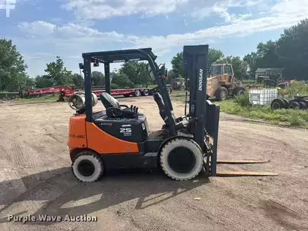 Montacargas GLP - Doosan G25-P (4)