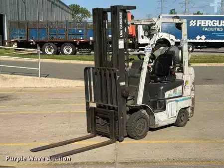 Propane Forklifts 2016  Unicarriers CFS40 (1)