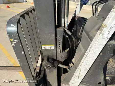 Propane Forklifts 2016  Unicarriers CFS40 (29)
