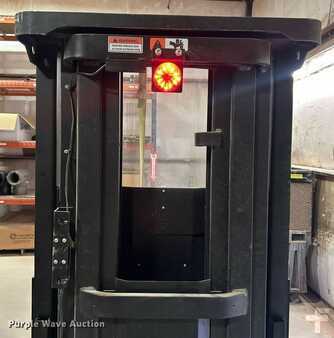 Vertical order pickers 2020  Big Joe (10)