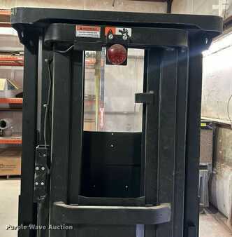 Vertical order pickers 2020  Big Joe (11)