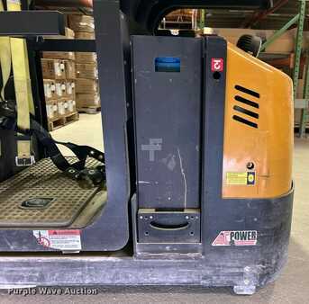 Vertical order pickers 2020  Big Joe (20)