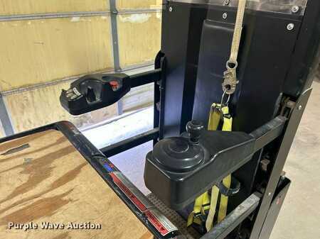 Vertical order pickers 2020  Big Joe (27)