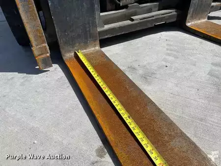 Montacargas diésel 2013  Linde H50D (17)