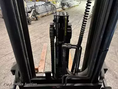 Propane Forklifts - Toyota 7FGCU25 (10)