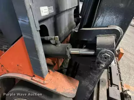 Propane Forklifts - Toyota 7FGCU25 (16)