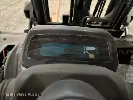 Propane Forklifts - Toyota 7FGCU25 (27)