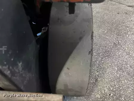 Propane Forklifts - Toyota 7FGCU25 (37)