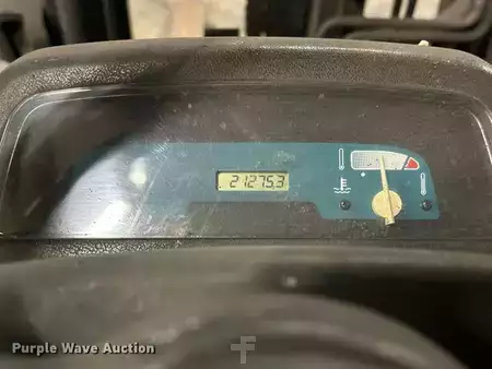 Propane Forklifts - Toyota 7FGCU25 (25)