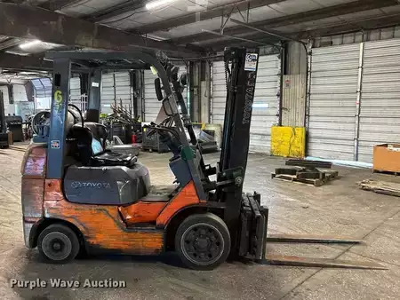 Propane Forklifts - Toyota 7FGCU25 (4)