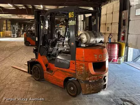 Propane Forklifts - Toyota 7FGCU25 (7)