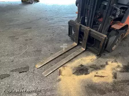 Propane Forklifts - Toyota 7FGCU25 (18)