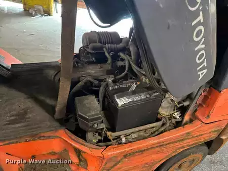 Propane Forklifts - Toyota 7FGCU25 (26)