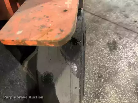 Propane Forklifts - Toyota 7FGCU25 (36)