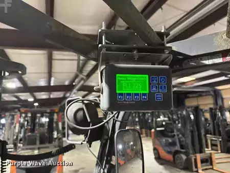 Propane Forklifts - Toyota 7FGCU25 (11)