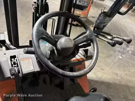 Propane Forklifts - Toyota 7FGCU25 (12)