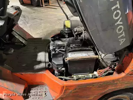 Propane Forklifts - Toyota 7FGCU25 (23)